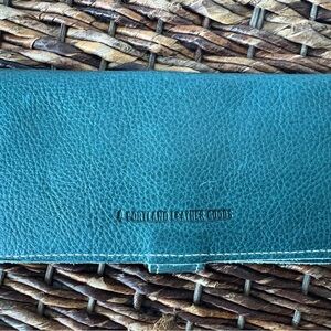 Portland Leather Goods bifold wallet in lagoon!